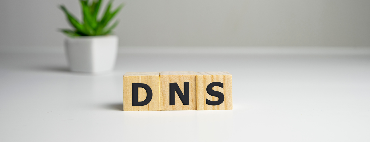 DNS